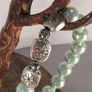 Faux Pearl & Flower Bead Bracelet